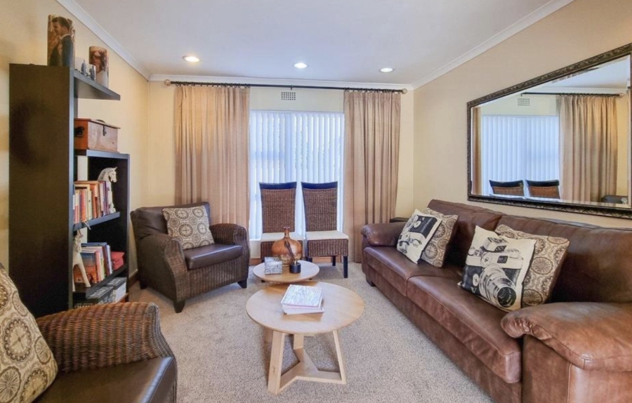 To Let 4 Bedroom Property for Rent in Rosendal Western Cape